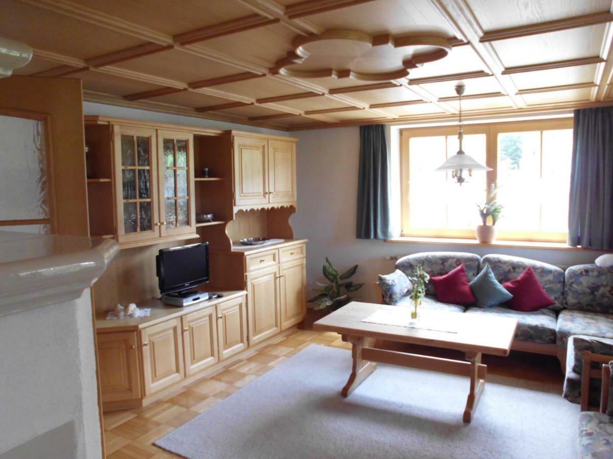 Ferienwohnung Annele ヒッティザウ エクステリア 写真